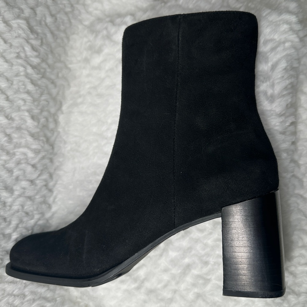 NWT Lord & Taylor Black Suede Chunky Block Heeled Mid-calf Booties Vintage